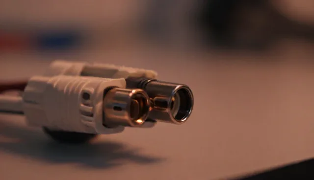 连接器与接插件性能与适用条件解析